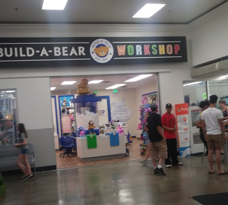 Build-A-Bear Workshop - Stockton Walmart Supercenter (Stockton,&nbspCA)